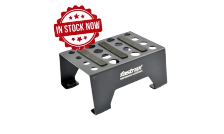 Soporte de aluminio Fastrax para coches 1/10 y 1/8 Negro FAST410BK