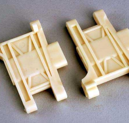 Brazos de suspensión trasera