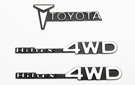 Emblema metálico RC4WD 1/10 para Tamiya Hilux (VVV-C0007)
