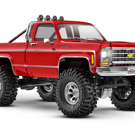 Traxxas TRX-4M High Trail Crawler con carrocería Chevrolet K10 de 1979: camión eléctrico 4x4 rojo a escala 1/18